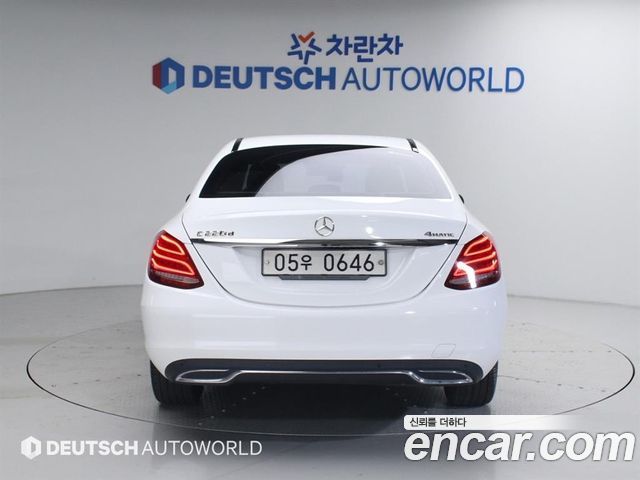 Mercedes-Benz C-Class из Кореи Encar