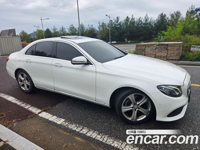 Mercedes-Benz E-Class из Кореи Encar