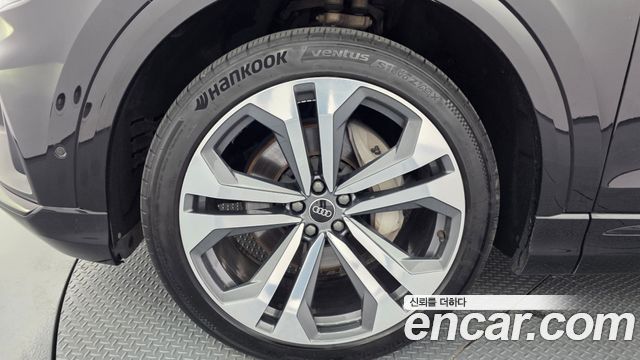 Audi Q8 из Кореи Encar